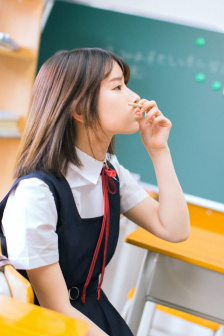 电影不扣纽的女孩