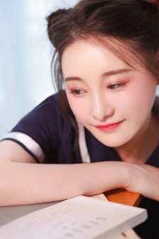 蒙娜小魔女
